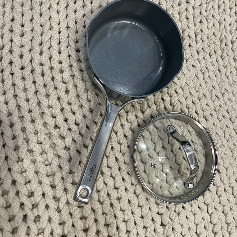 Figmint Ceramic Coated Gray 1.5qt Small Nonstick Saucepan Pot with Straining Lid